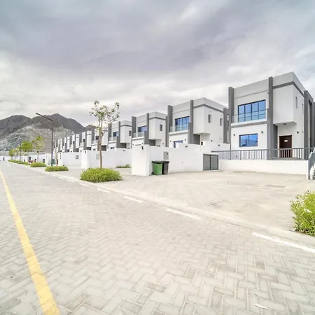Limited Offer 3Br With Bbq, Pool & Relaxing Views By Deluxe Holiday Homes Fujairah Exterior photo