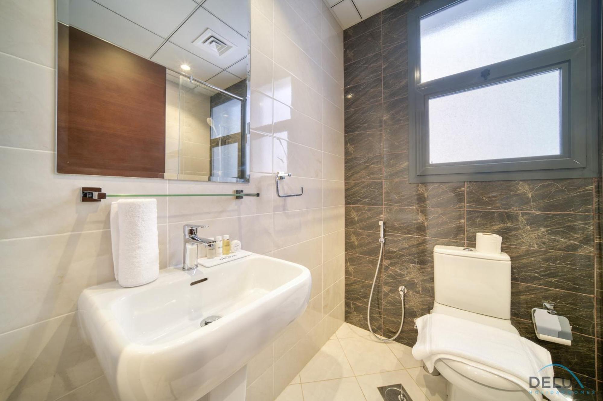 Limited Offer 3br With Bbq, Pool & Relaxing Views By Deluxe Homes * Fujairah