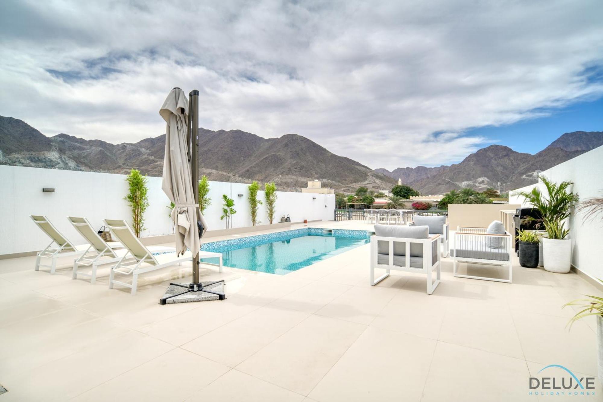 Limited Offer 3br With Bbq, Pool & Relaxing Views By Deluxe Homes Apartment *