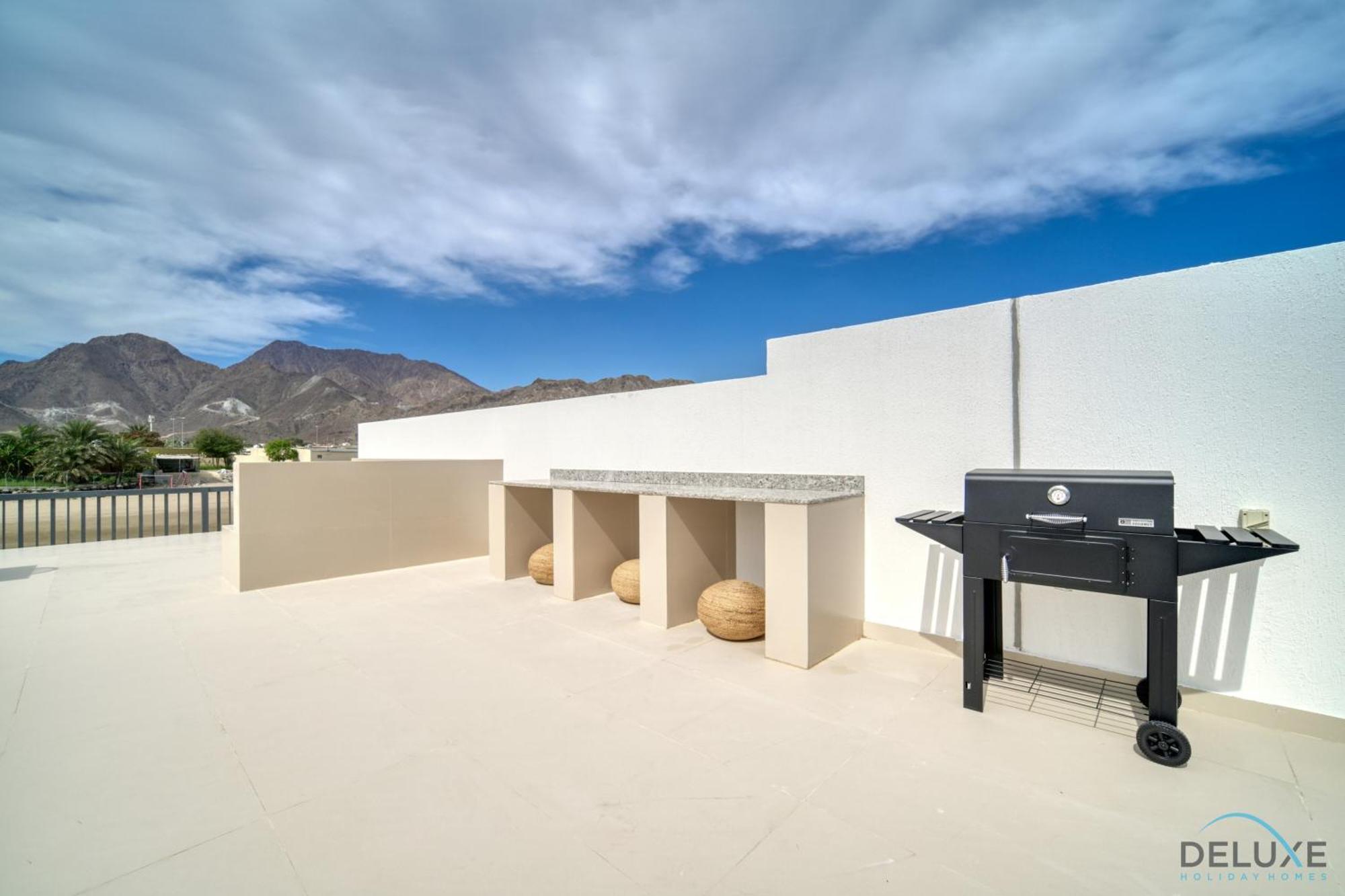Limited Offer 3br With Bbq, Pool & Relaxing Views By Deluxe Homes