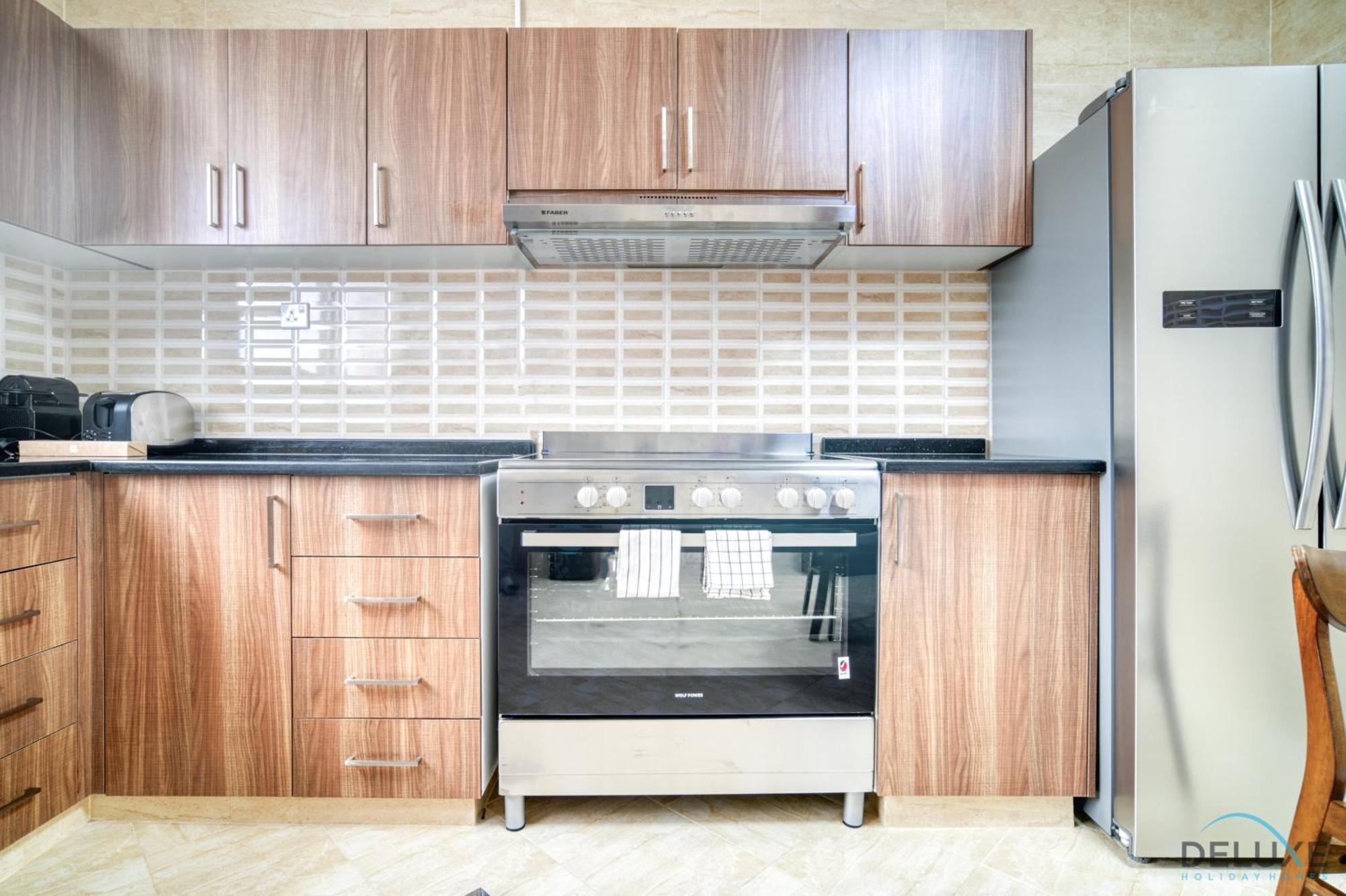 Apartment Limited Offer 3br With Bbq, Pool & Relaxing Views By Deluxe Homes Fujairah