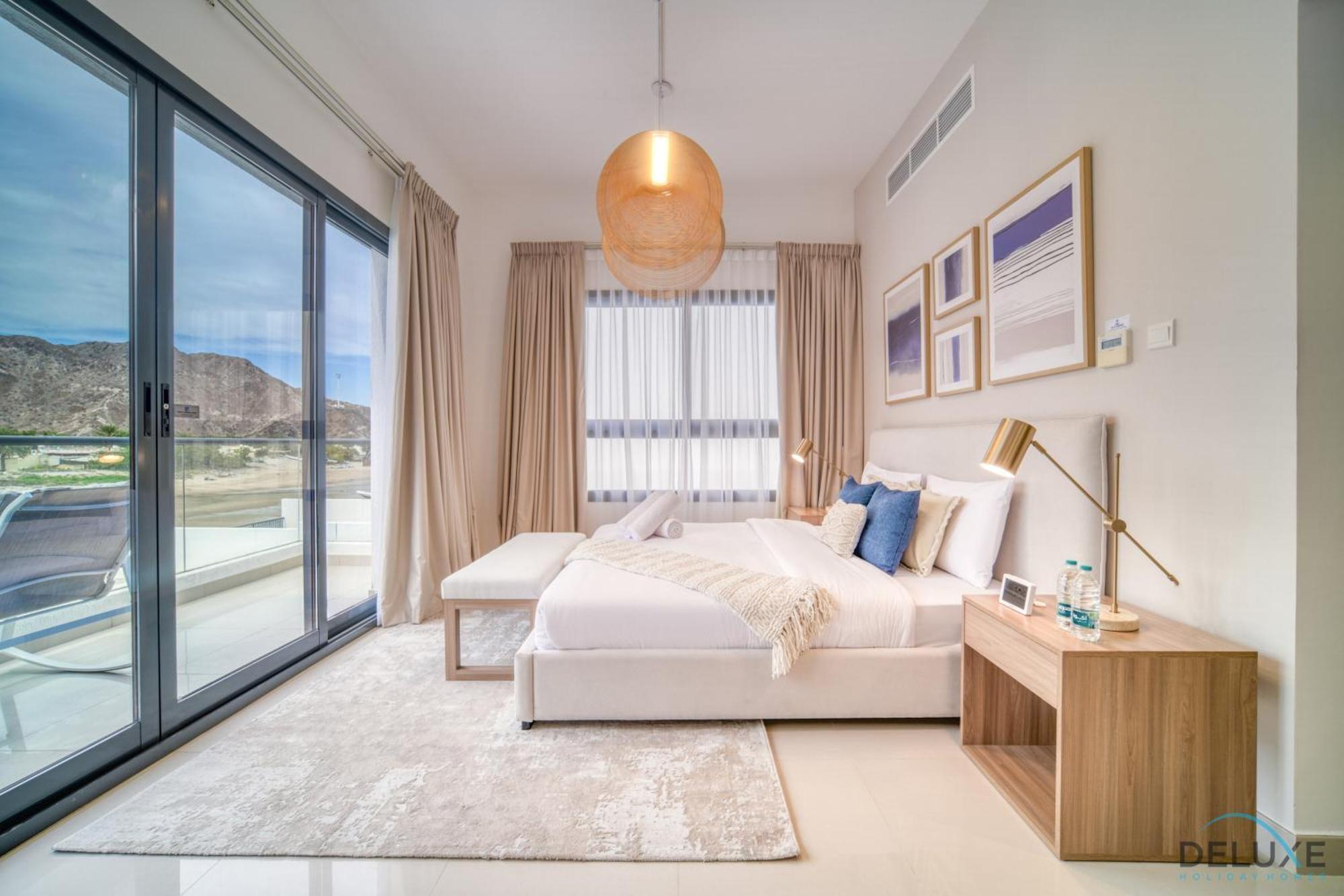 Apartment Limited Offer 3br With Bbq, Pool & Relaxing Views By Deluxe Homes