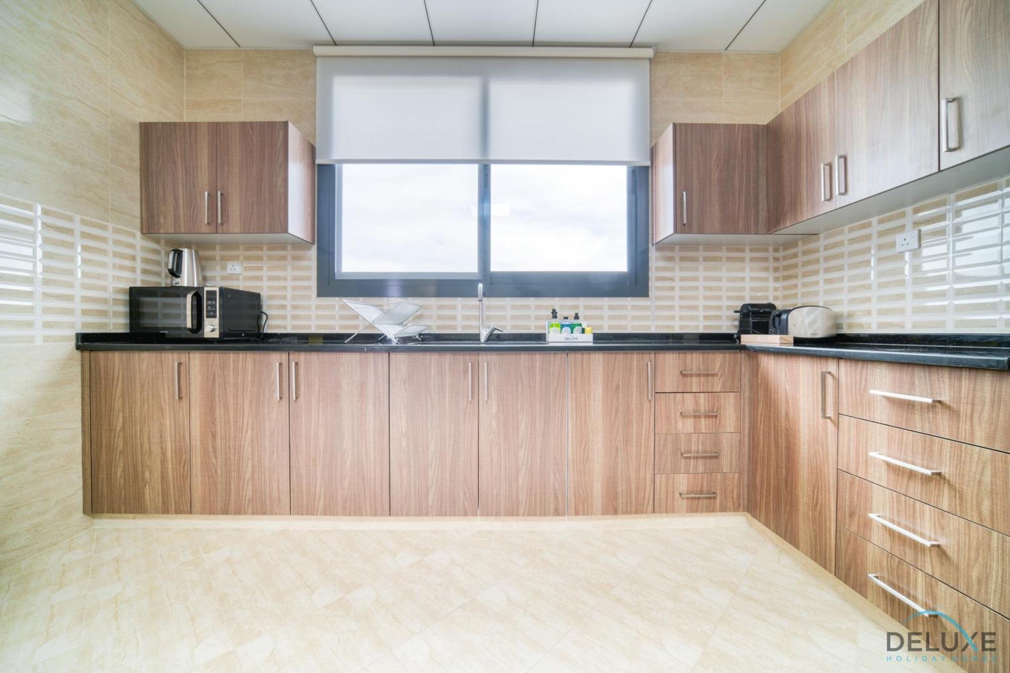 Limited Offer 3br With Bbq, Pool & Relaxing Views By Deluxe Homes Apartment *